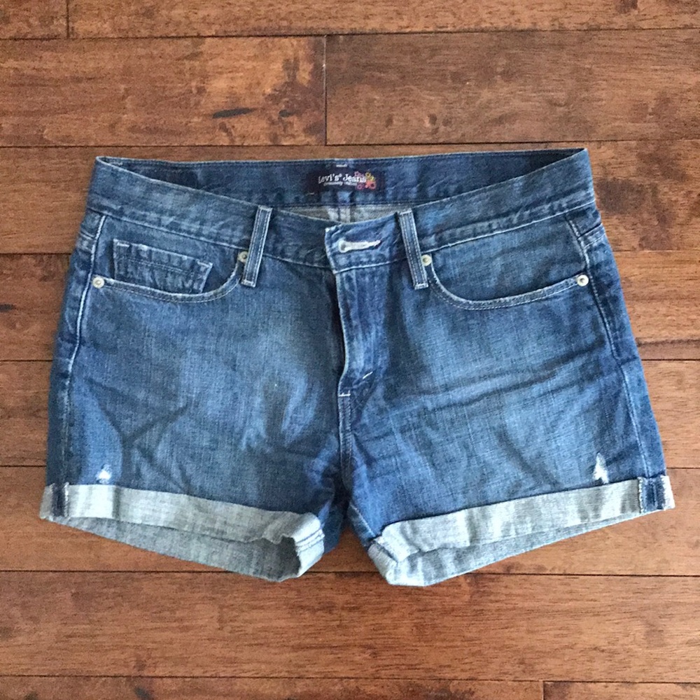 Levi’s shorts